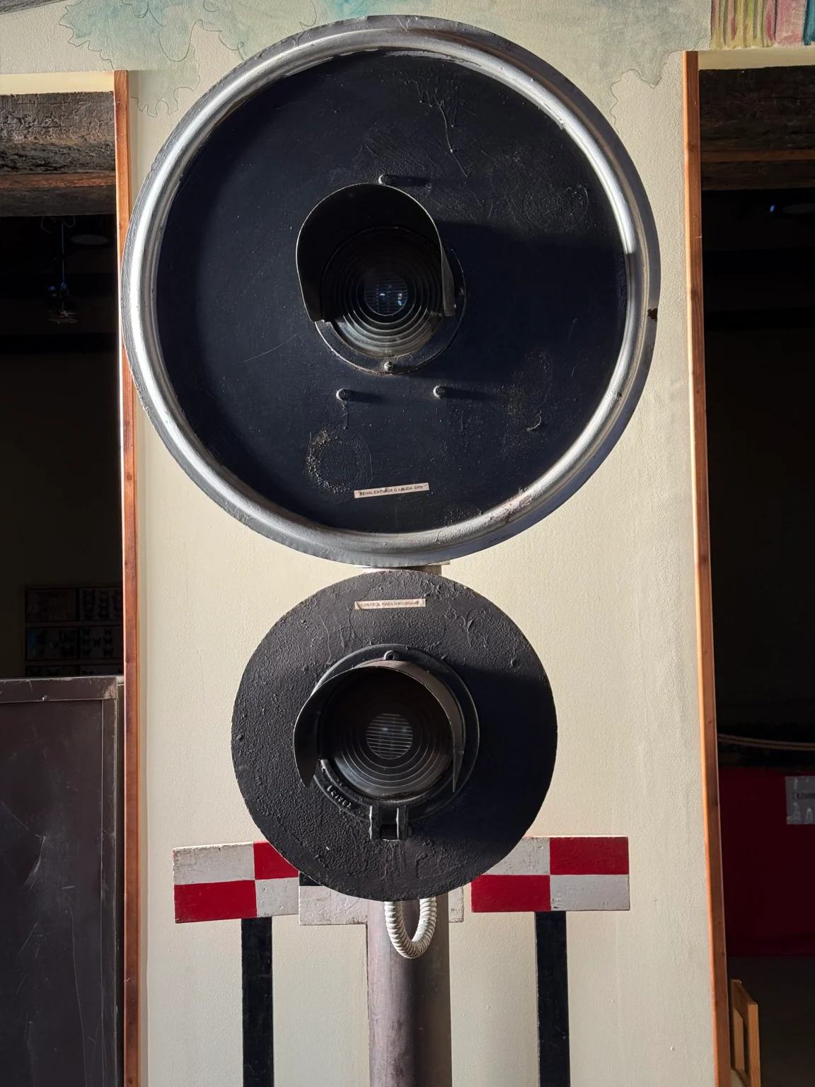 Señal ferroviaria histórica 3N en el Museo del Ferrocarril de Brañuelas, León